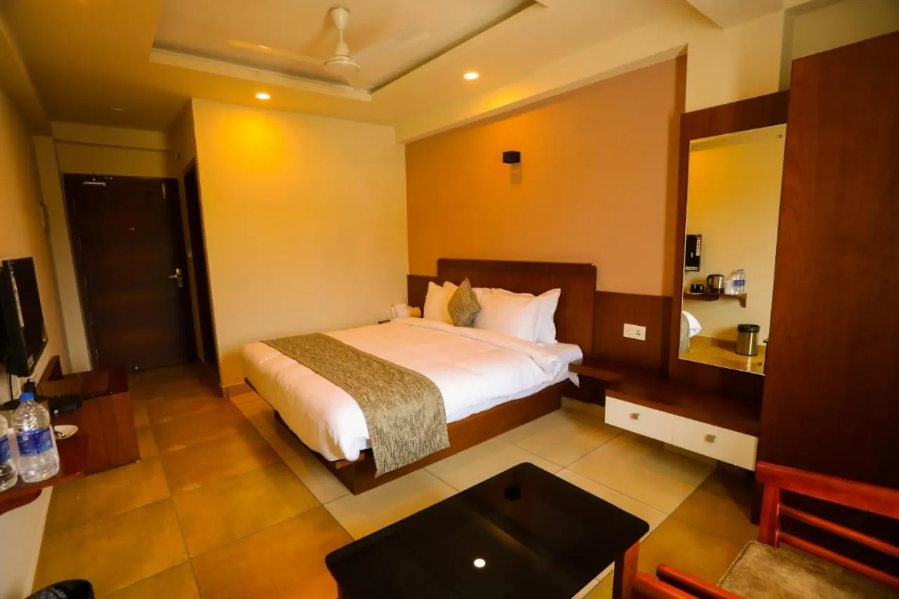 Zubis Inn Hotel Kalpetta