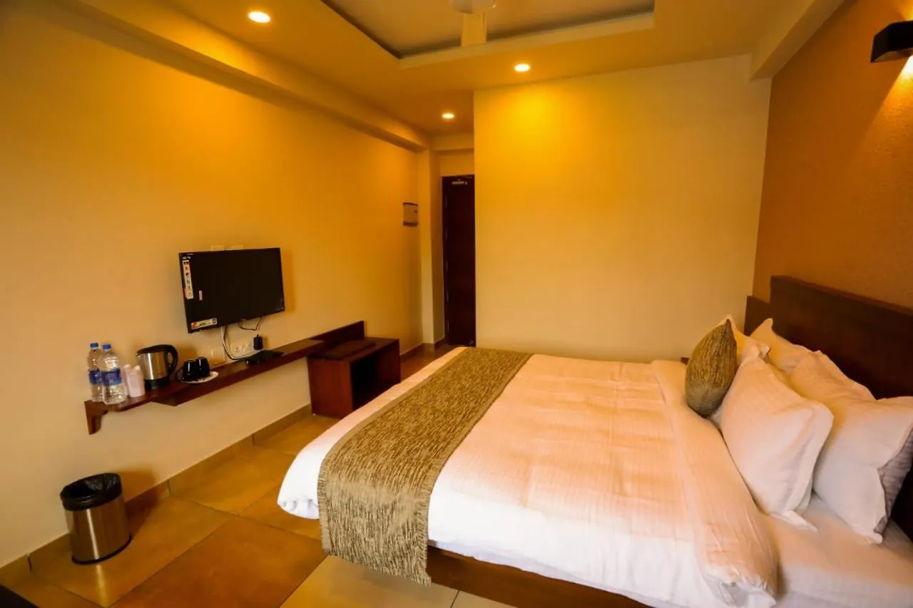 Zubis Inn Hotel Kalpetta