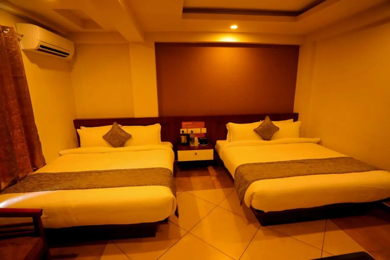 Zubis Inn Hotel Kalpetta