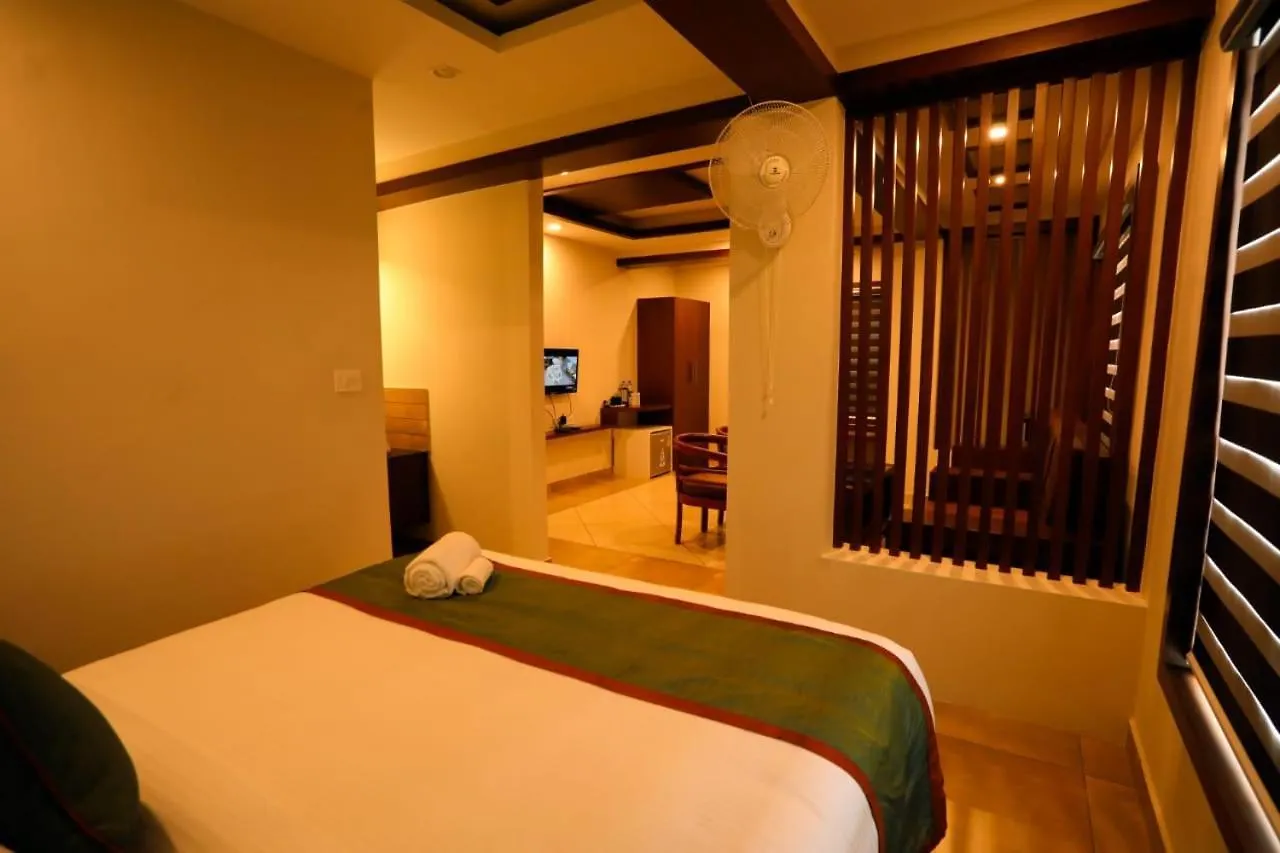 Zubis Inn Hotel Kalpetta