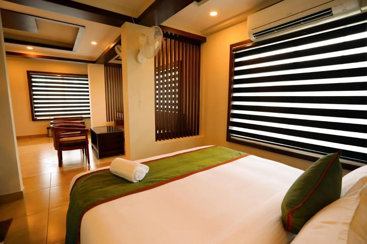 Zubis Inn Hotel Kalpetta