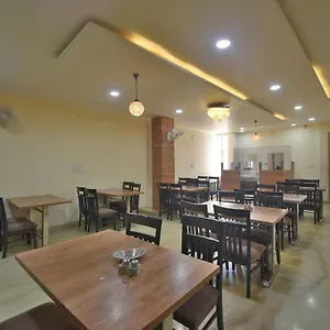 https://oyo-70502-mithila-palace-hotel-restaurant.udaipurhotels.org